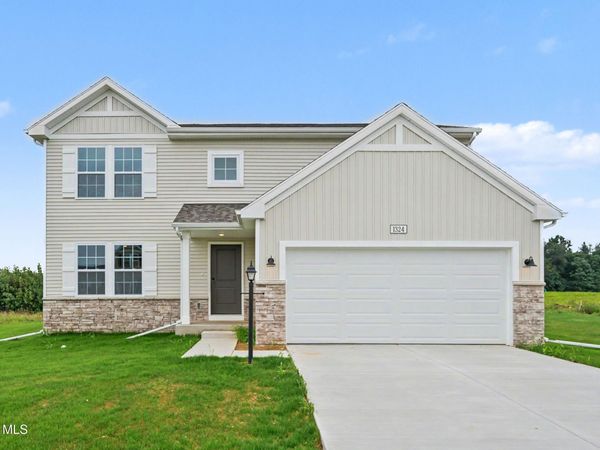 1083 Lakeside Lane , Oregon, OH 43616