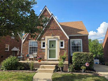 918 New York Avenue , Lincoln Park, Mi 48146