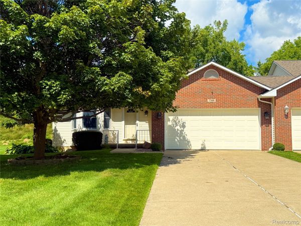 7366 Cross Creek Drive , Swartz Creek, Mi 48473