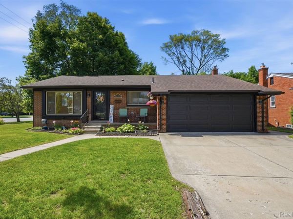 27407 Buckingham Street , Livonia, Mi 48154