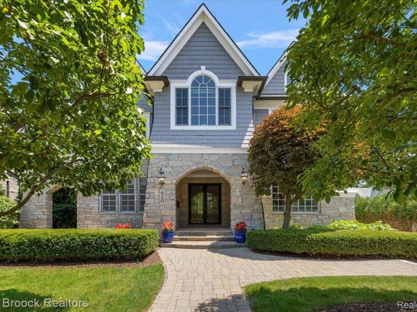 620 Lakeside Drive , Birmingham, Mi 48009
