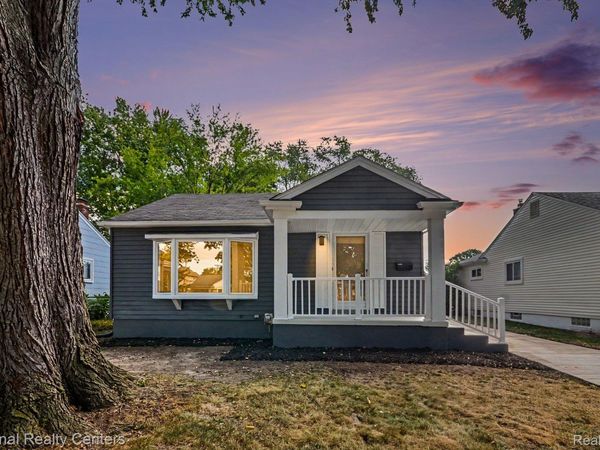 241 S Manitou Avenue , Clawson, Mi 48017
