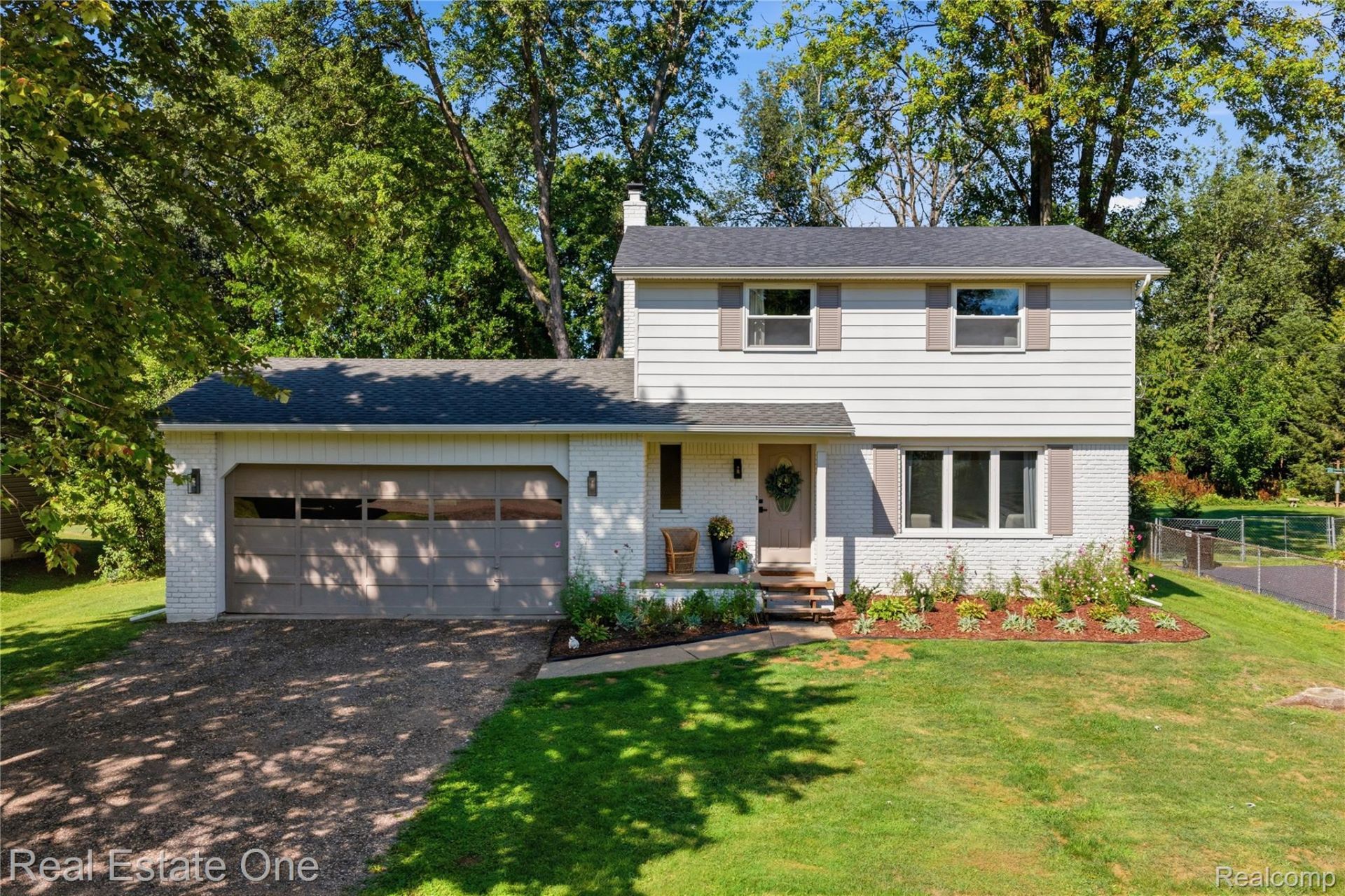 3346 Hope Lake Drive, Brighton Township, Mi 48114 Main Photo