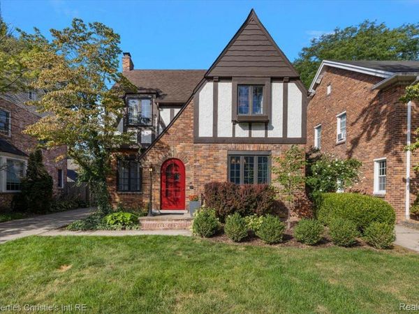 271 McMillan Road, Grosse Pointe Farms, Mi 48236