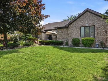 6786 Jasmine Dr Drive , Troy, Mi 48098