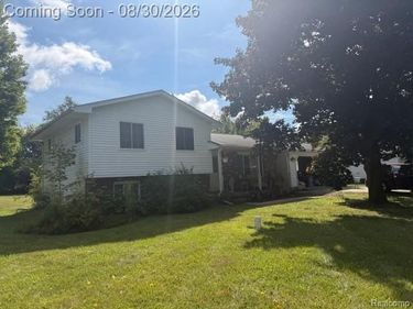 114 Crooked Limb Drive, Lapeer Township, Mi 48446
