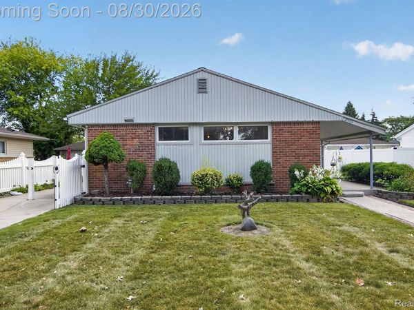 2565 Norwood Road, Trenton, Mi 48183
