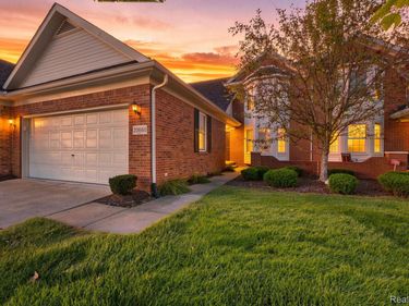 20660 Bishop Drive, Brownstown Township, Mi 48183