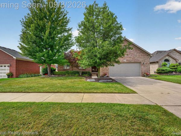 49719 Shenandoah Drive, Macomb Township, Mi 48044