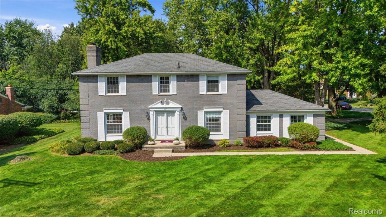 487 Henley Drive, Bloomfield Hills, Mi 48304 Main Photo