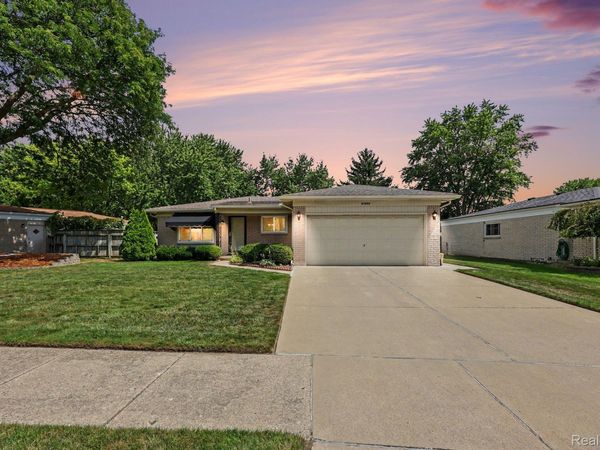 31694 Cindy, Fraser, Mi 48026