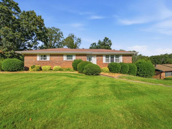 5912 Northwoods Drive, Hixson, TN 37343