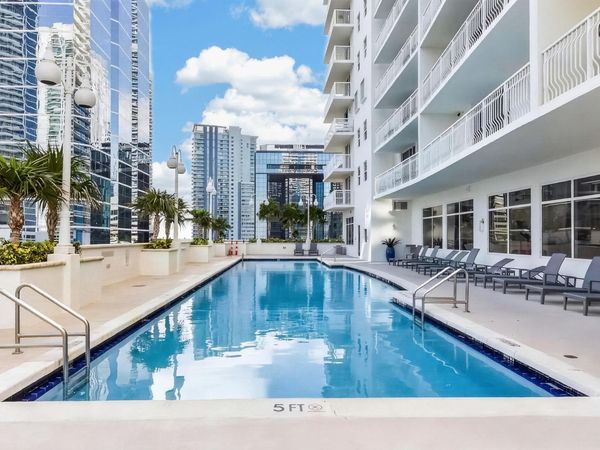 1200 Brickell Bay Drive, Unit 4324, Other, FL 00000