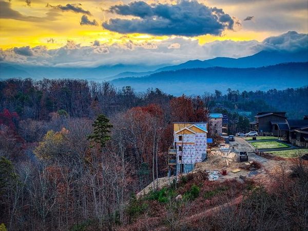 2670 Cloud View Drive , Sevierville, TN 37862