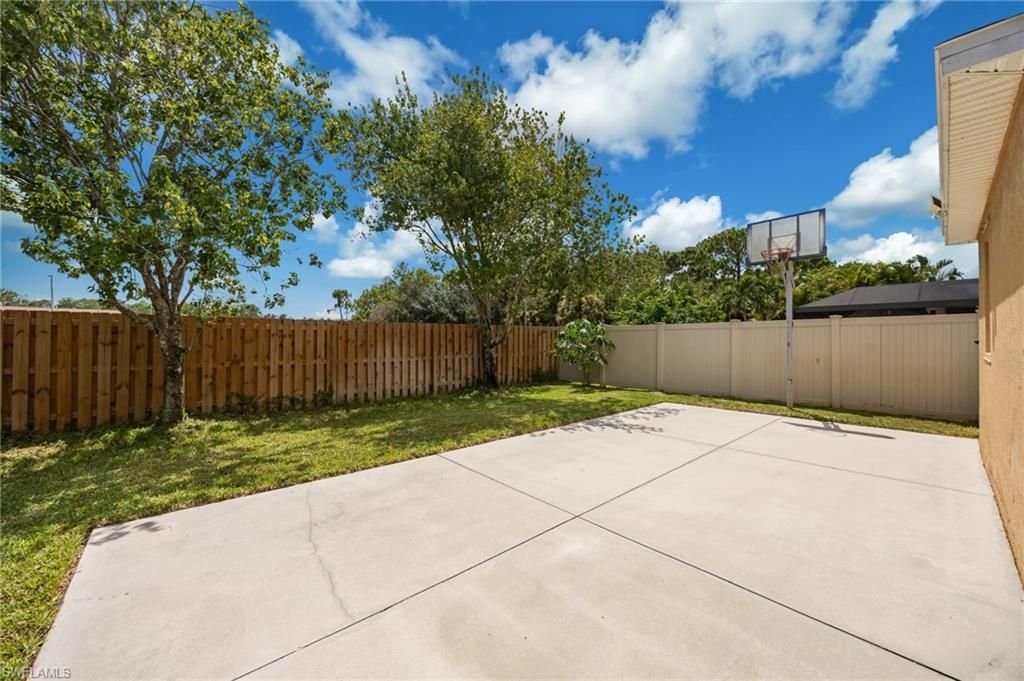 315 Burnt Pine Dr, Naples, FL 34119 Photo