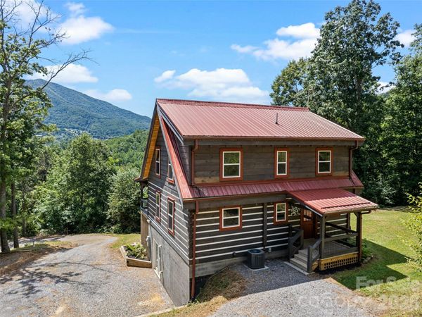 785 Orion Davis Road , Waynesville, NC 28786