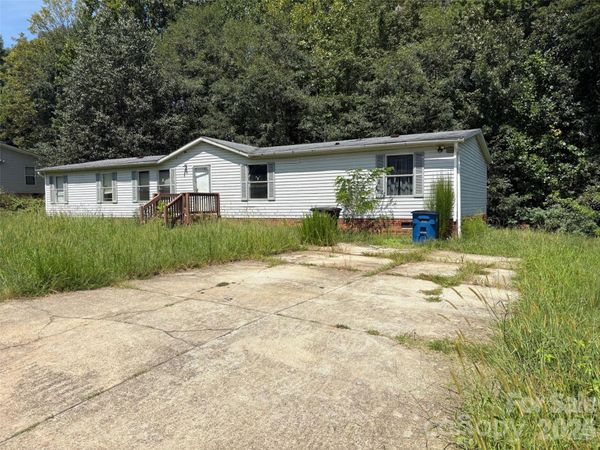 317 Forest Hollow Drive , Statesville, NC 28677