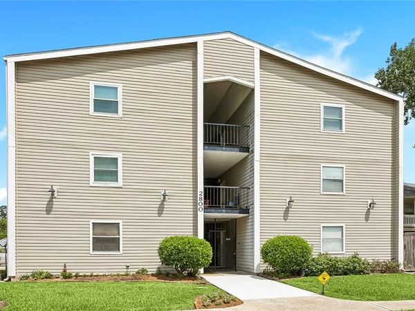 2800 STEAMSHIP. Circle , Unit 1C, Jefferson, LA 70123