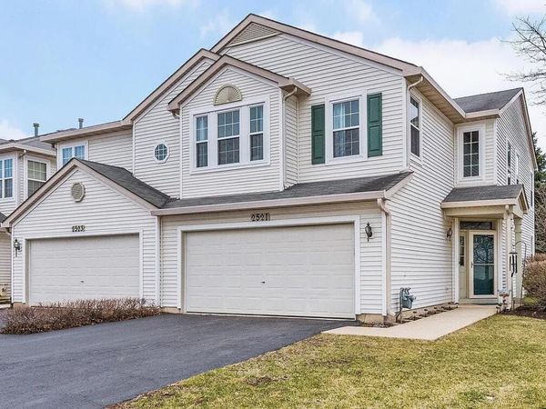 2521 N Looking Glass Court , Unit 2521, Aurora, IL 60502