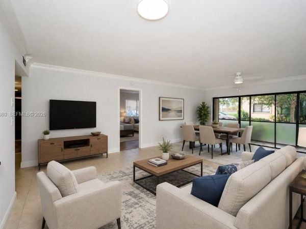 100 SE 7th St , Unit 1, Deerfield Beach, FL 33441