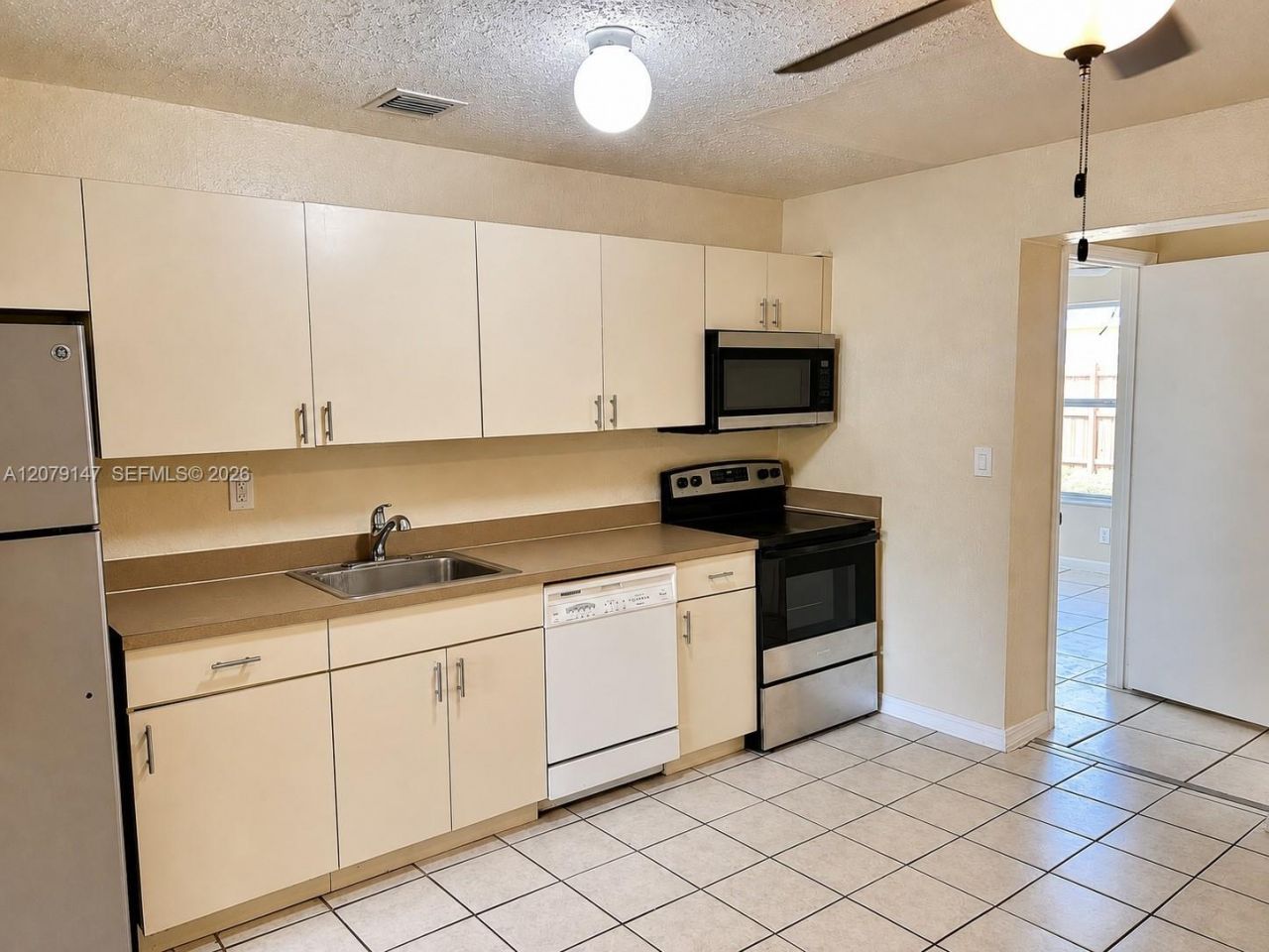 1901 SW 97th Terrace , Unit 1, Miramar, FL 33025 Photo