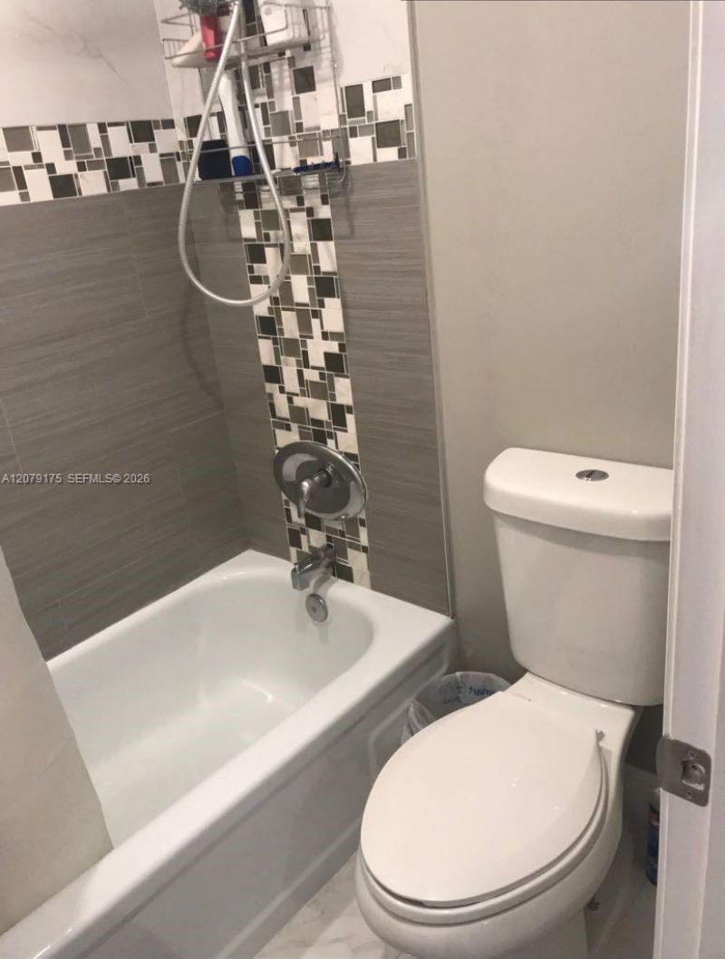 6901 Environ Blvd, Unit 5F, Lauderhill, FL 33319 Photo