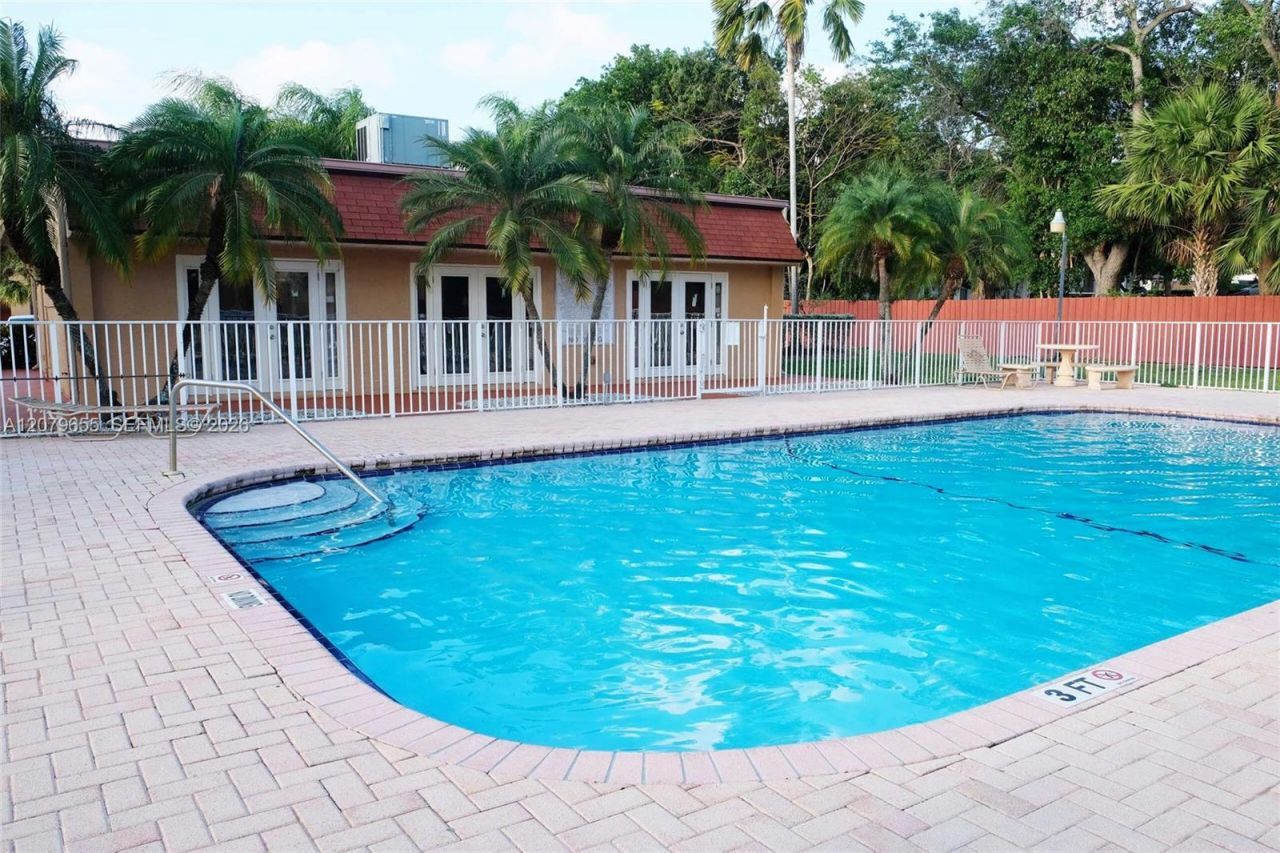 9962 SW 88th St , Unit 722-7, Miami, FL 33176 Photo