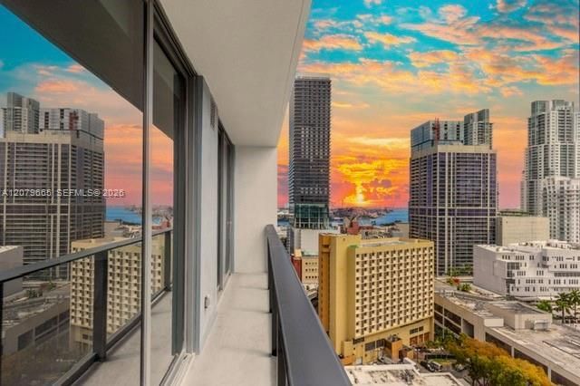 121 NE 5th St, Unit 2002, Miami, FL 33132 Photo