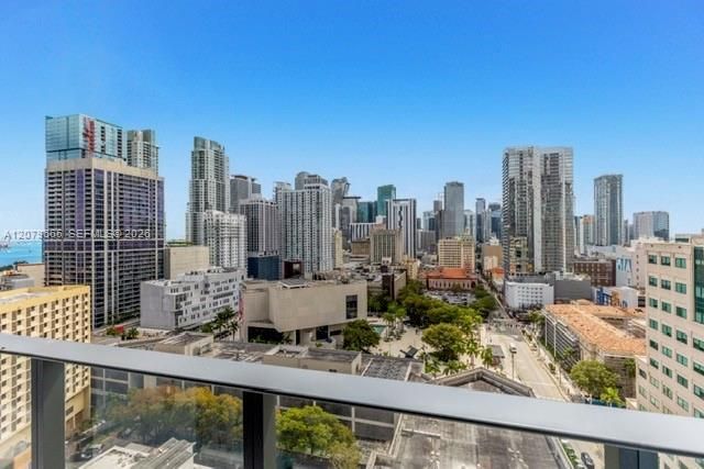 121 NE 5th St, Unit 2002, Miami, FL 33132 Photo