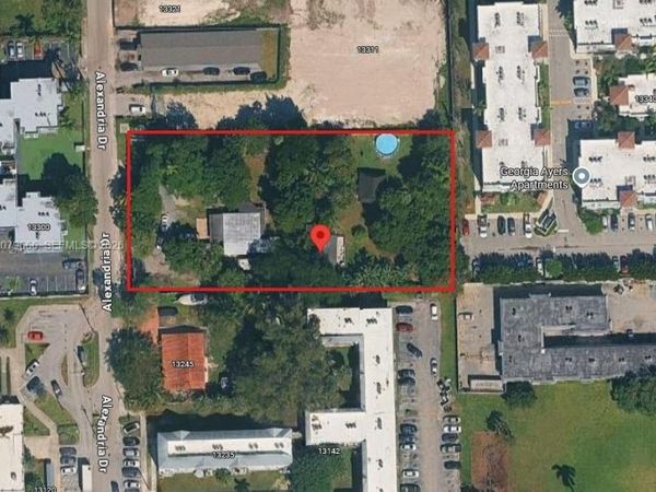 13265 Alexandria Dr , Opa-Locka, FL 33054
