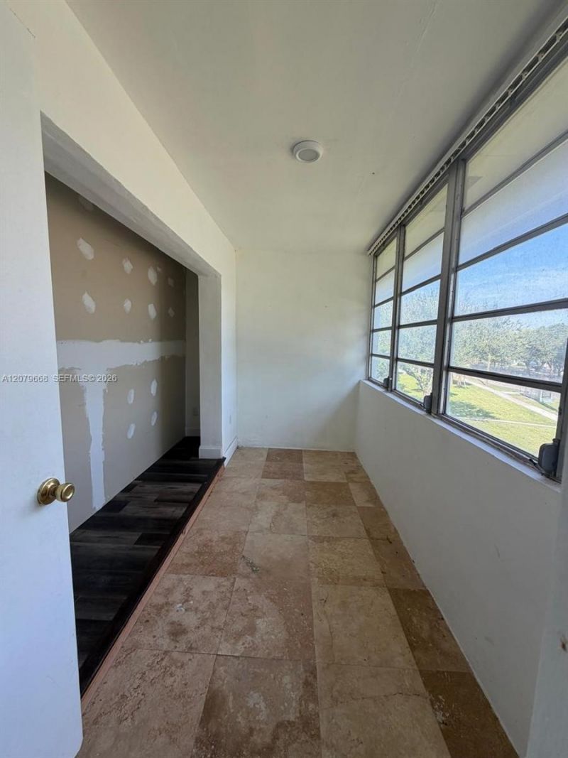 1400 NE 191st St , Unit 310, Miami, FL 33179 Photo