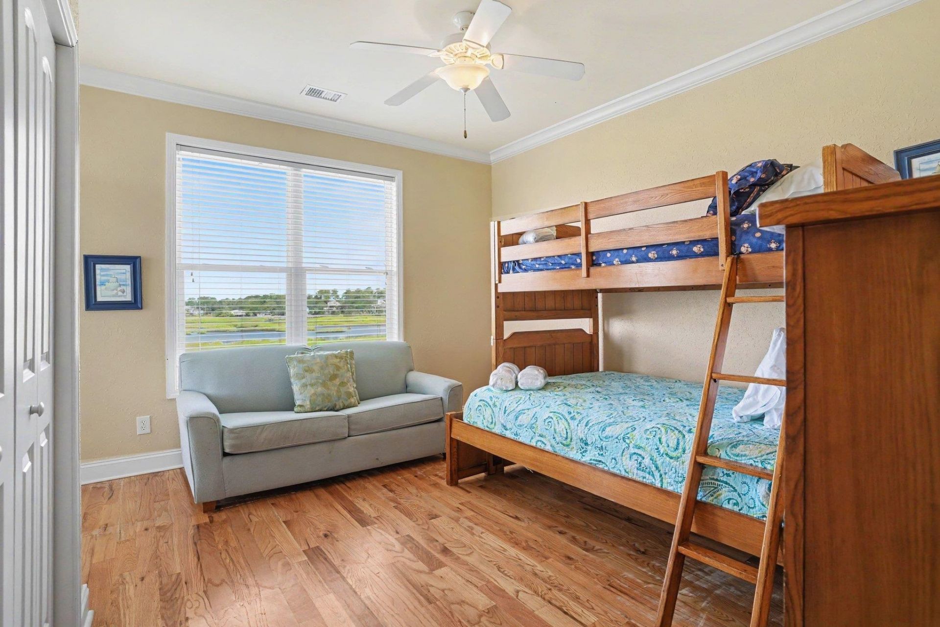 223a Dogwood Dr. N Photo 28