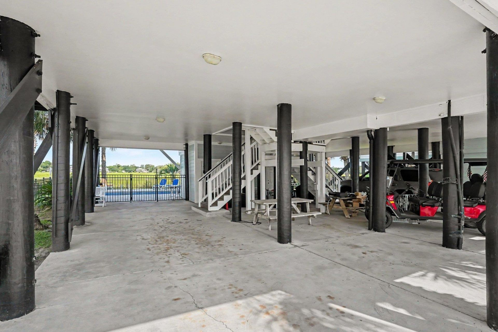 223a Dogwood Dr. N Photo 39