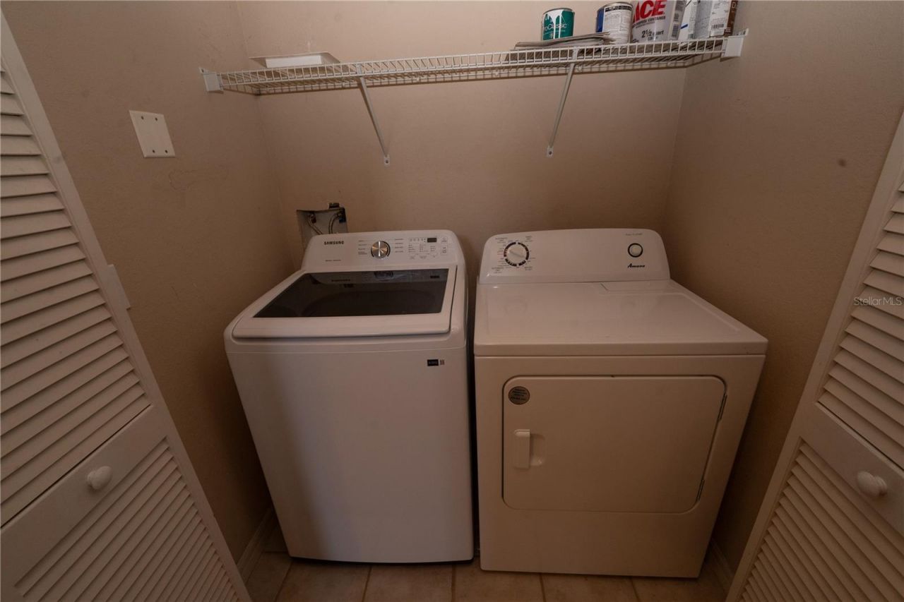 5511 Rosehill Road, Unit 203, Sarasota, FL 34233 Photo