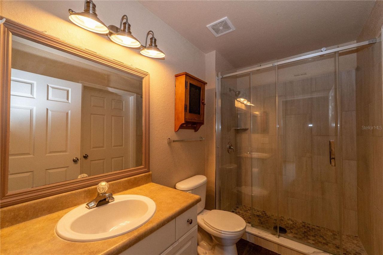 5511 Rosehill Road, Unit 203, Sarasota, FL 34233 Photo