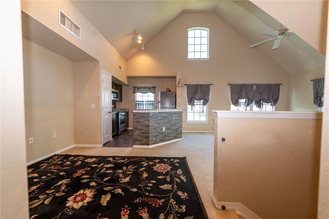 5511 Rosehill Road, Unit 203, Sarasota, FL 34233 Photo