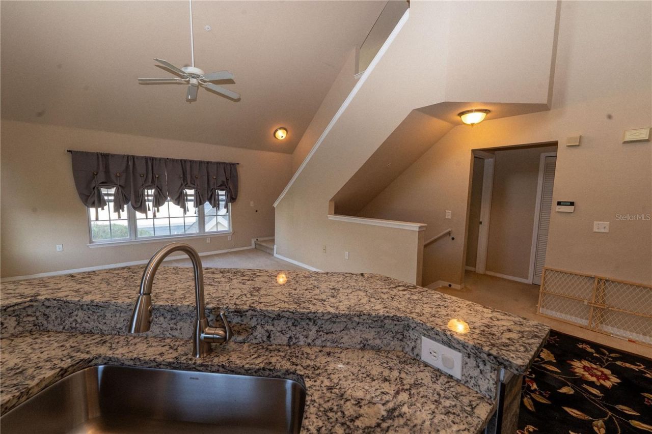 5511 Rosehill Road, Unit 203, Sarasota, FL 34233 Photo