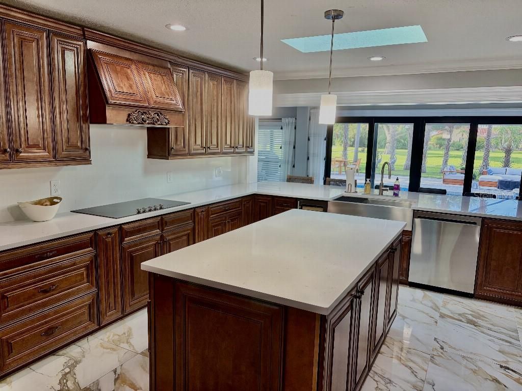154 Lookout Point Drive, Osprey, FL 34229 Photo
