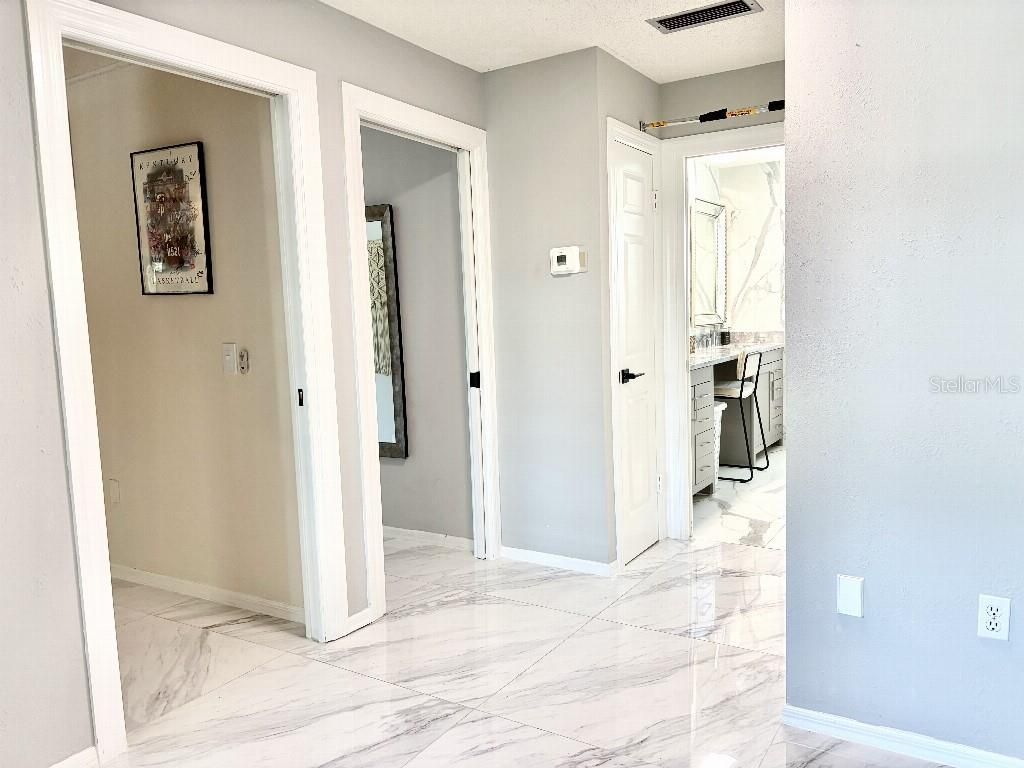 154 Lookout Point Drive, Osprey, FL 34229 Photo