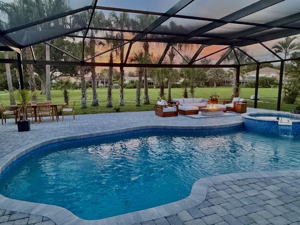 154 Lookout Point Drive, Osprey, FL 34229 Photo