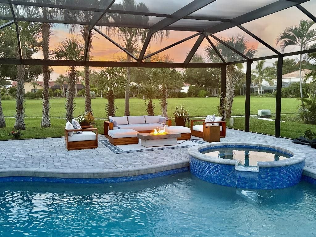 154 Lookout Point Drive, Osprey, FL 34229 Photo