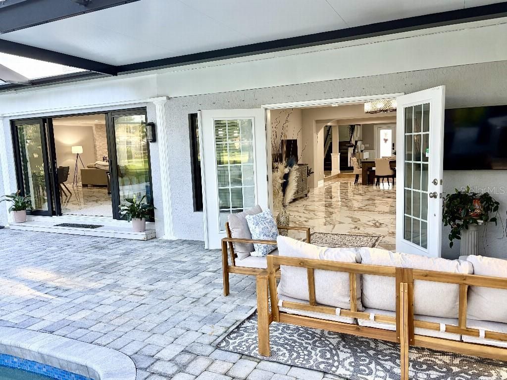 154 Lookout Point Drive, Osprey, FL 34229 Photo