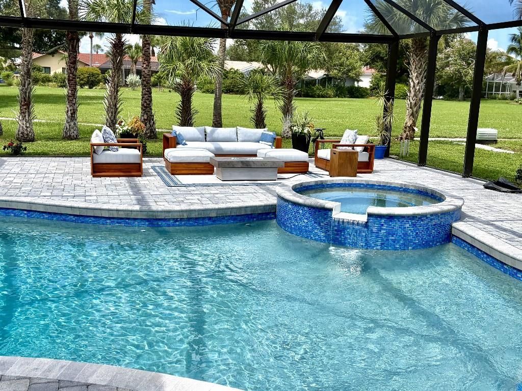154 Lookout Point Drive, Osprey, FL 34229 Photo