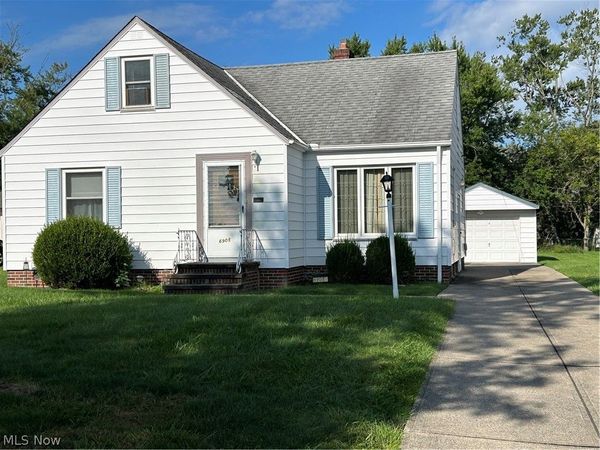 6908 Orchard Boulevard , Parma Heights, OH 44130