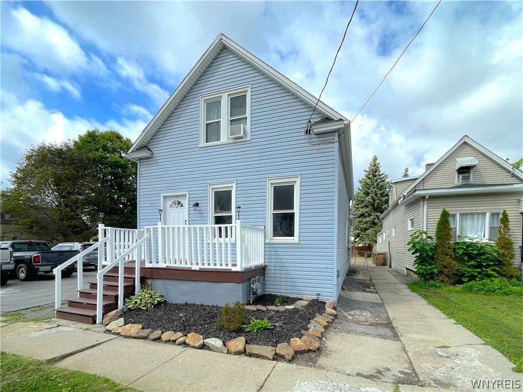 31 Alpine Place, Buffalo, NY 14225 Main Photo