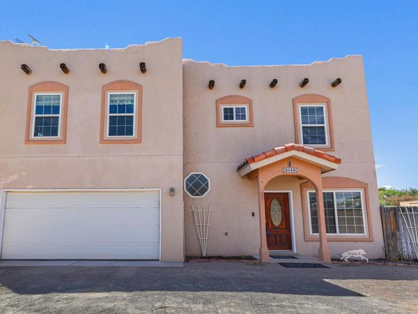2422 Rice Avenue NW, Albuquerque, NM 87104