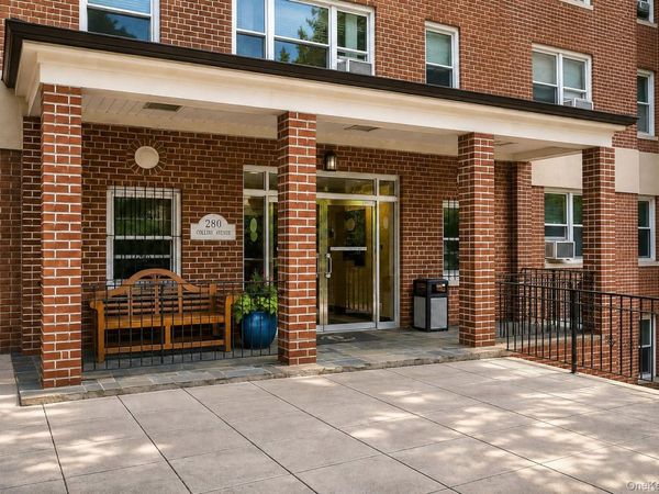 280 Collins Avenue , Unit 3i, Fleetwood, NY 10552