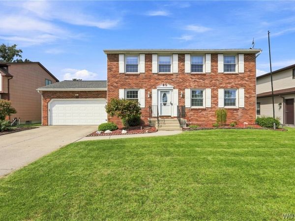 62 Deer Chase Road, Buffalo, NY 14224