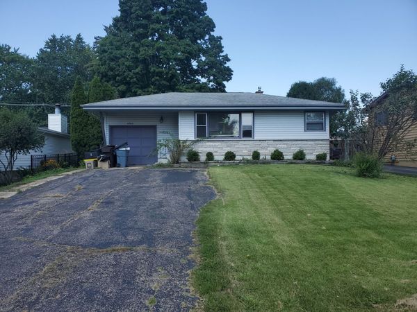 4314 Sioux Lane, McHenry, IL 60050