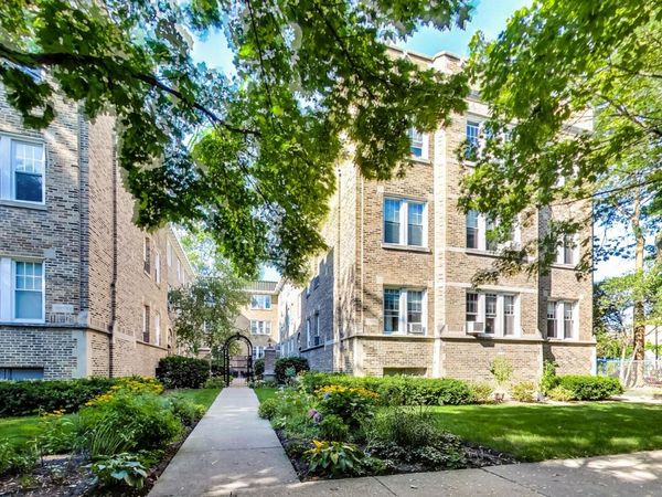 719 Reba Place, Unit 2N, Evanston, IL 60202